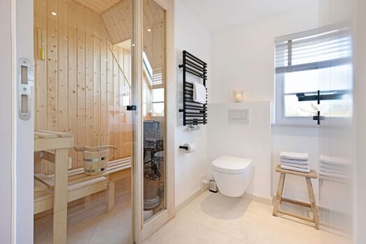 Badezimmer drei im OG mit Sauna