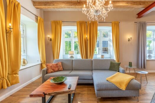 Sophie - Gemütliche Sofalandschaft die zum Schlafsofa umgebaut werden kann 