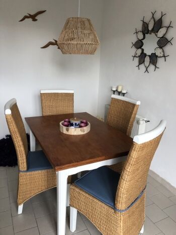 Essecke mit ausziehbarem Tisch