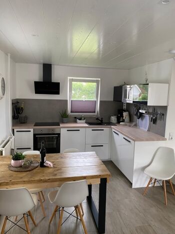 Küche und Essbereich