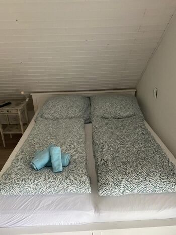 Schlafzimmer OG links