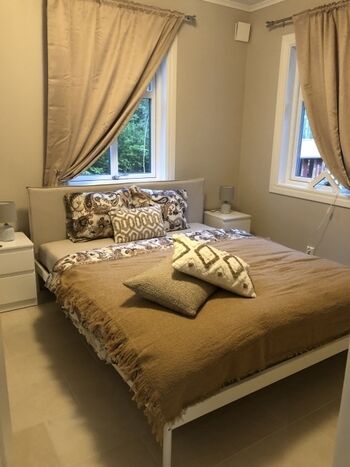 Grosses Schlafzimmer 