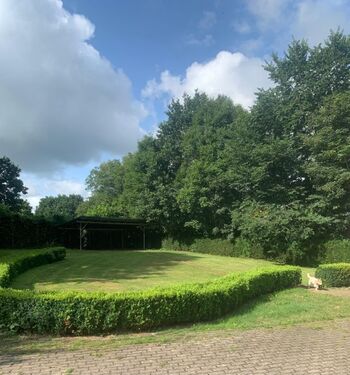 1000qm eingezäuntes Grundstück 