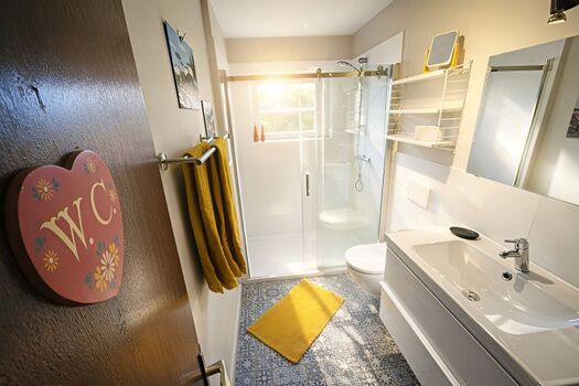 Duschbad mit WC im EG 