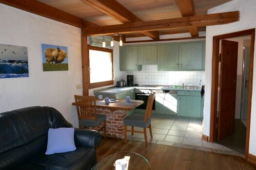 Offene Küche und Essbereich