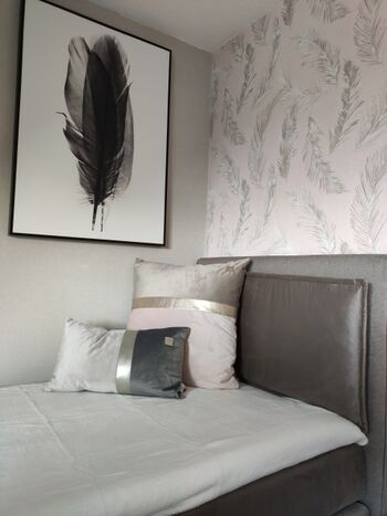 kleines Schlafzimmer (zwei Einzelbetten)