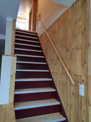 Treppe ins Obergeschoss