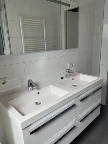 Bad mit Doppelwaschbecker