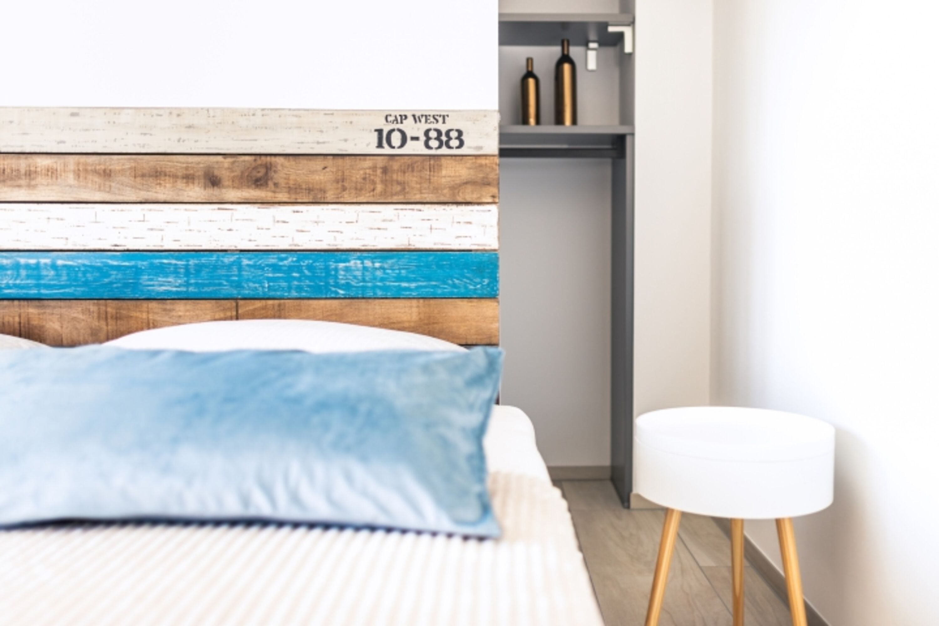 Schlafzimmer 1