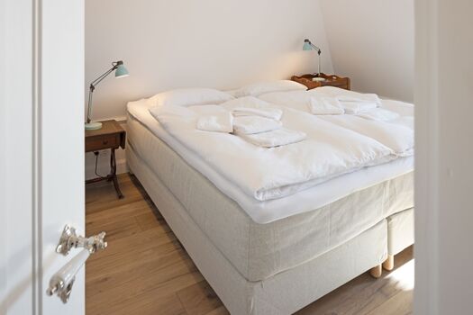 Schlafzimmer eins im OG