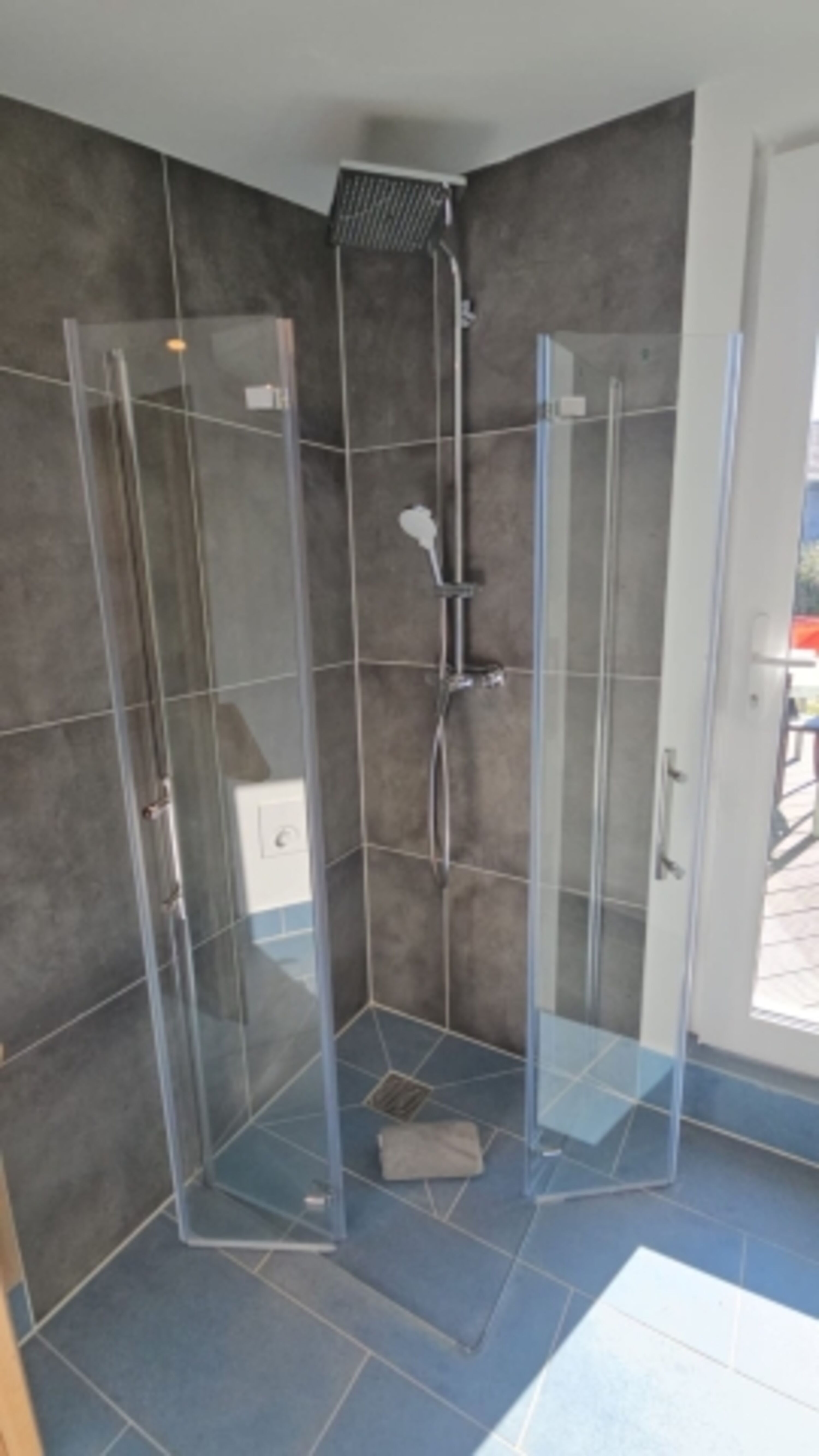 Dusche im Saunabereich