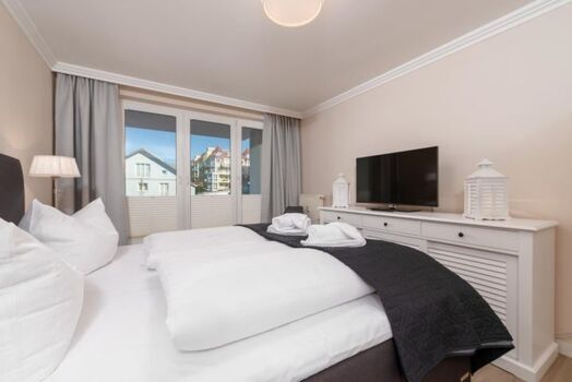 Seehof Bansin - Schlafzimmer mit Fernseher