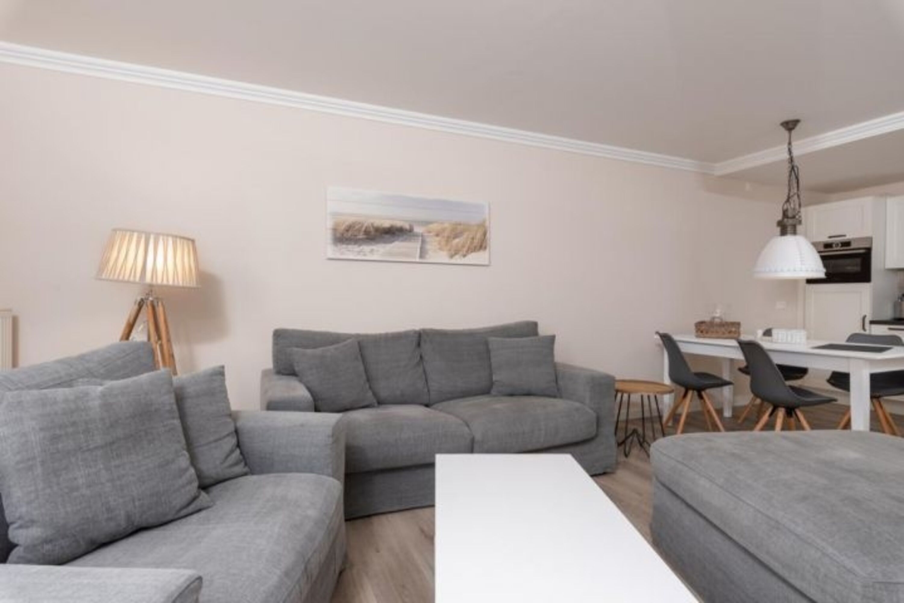 Seehof Bansin - Schlafcouch und Lovechair mit Hocker