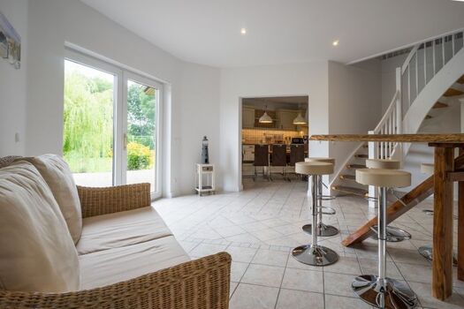 Haus Jule - Zugang vom Flur auf die Terrasse und in den Garten