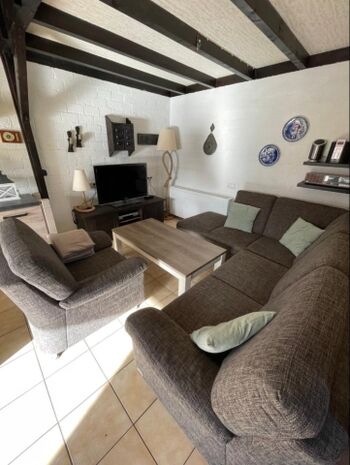 Wohnbereich mit WIFI Sitzecke TV