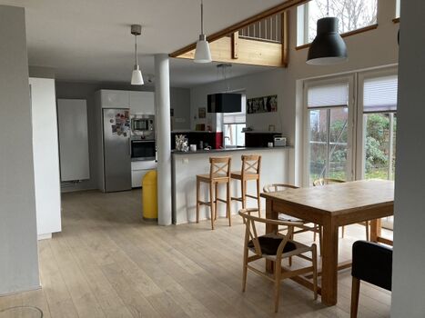 Offene Küche mit Essplatz