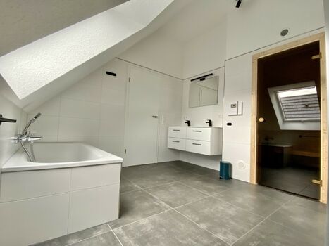Badewanne im Obergeschoss