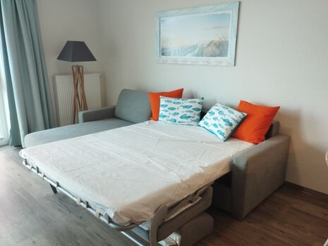 Schlafcouch mit richtiger Matratze