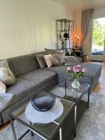 Gemütliche Couch für entspannte Familienabende und TV-Genuss