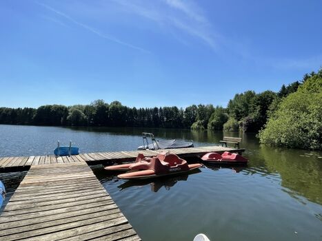 Steg am privaten Strand