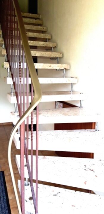 eine angenehme Treppe zur Ferienwohnung