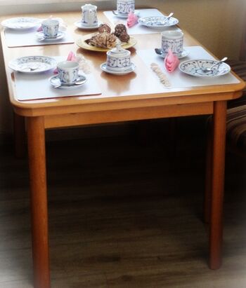 Dieser Tisch lädt zum Frühstücken ein