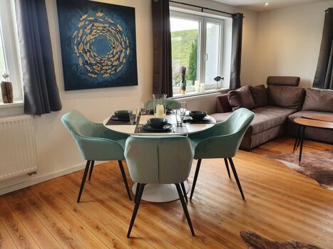 Wohnzimmer und Essbereich 3