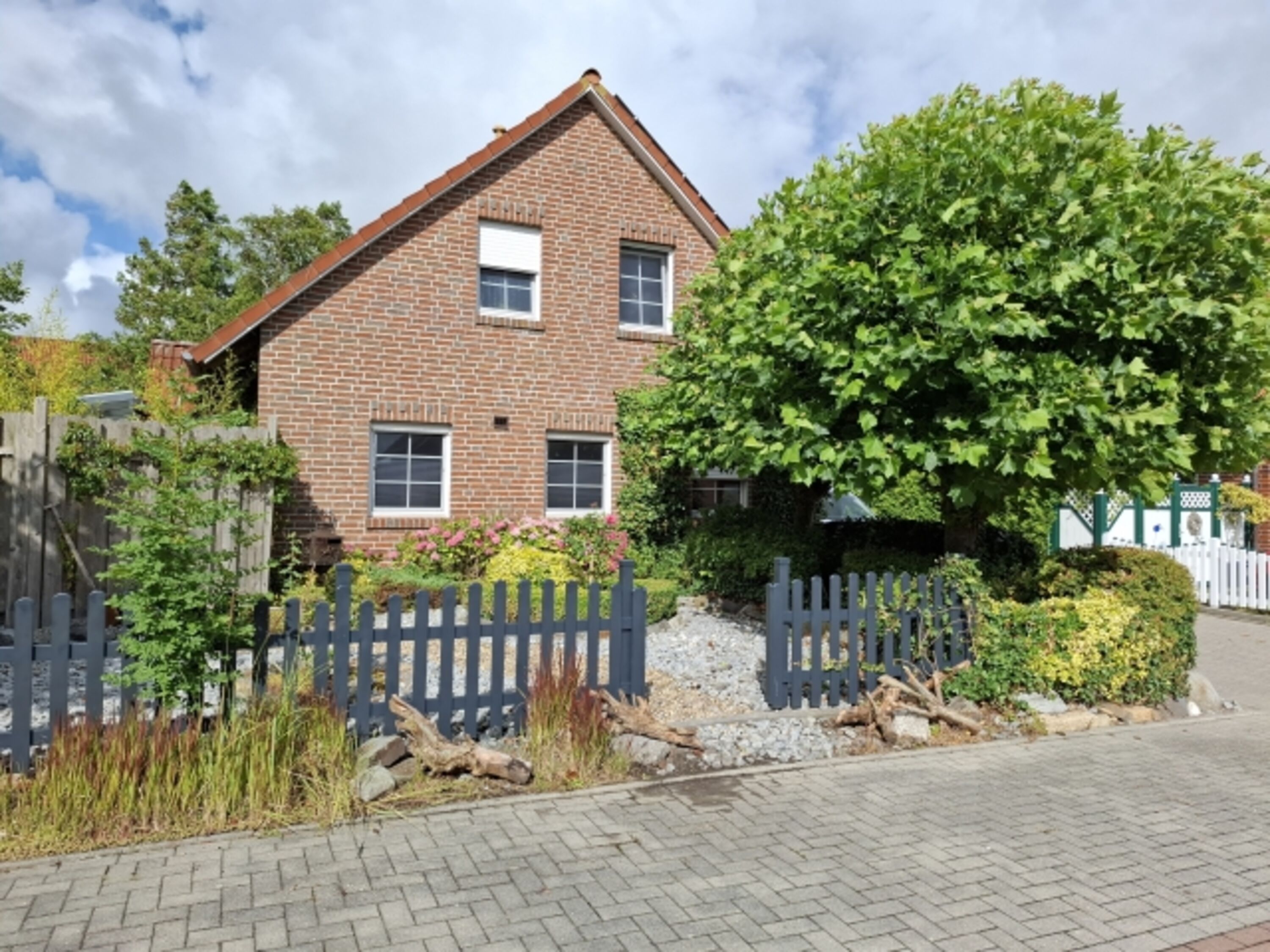 Ferienhaus Landhaus Leo 1 Greetsiel Vorgarten