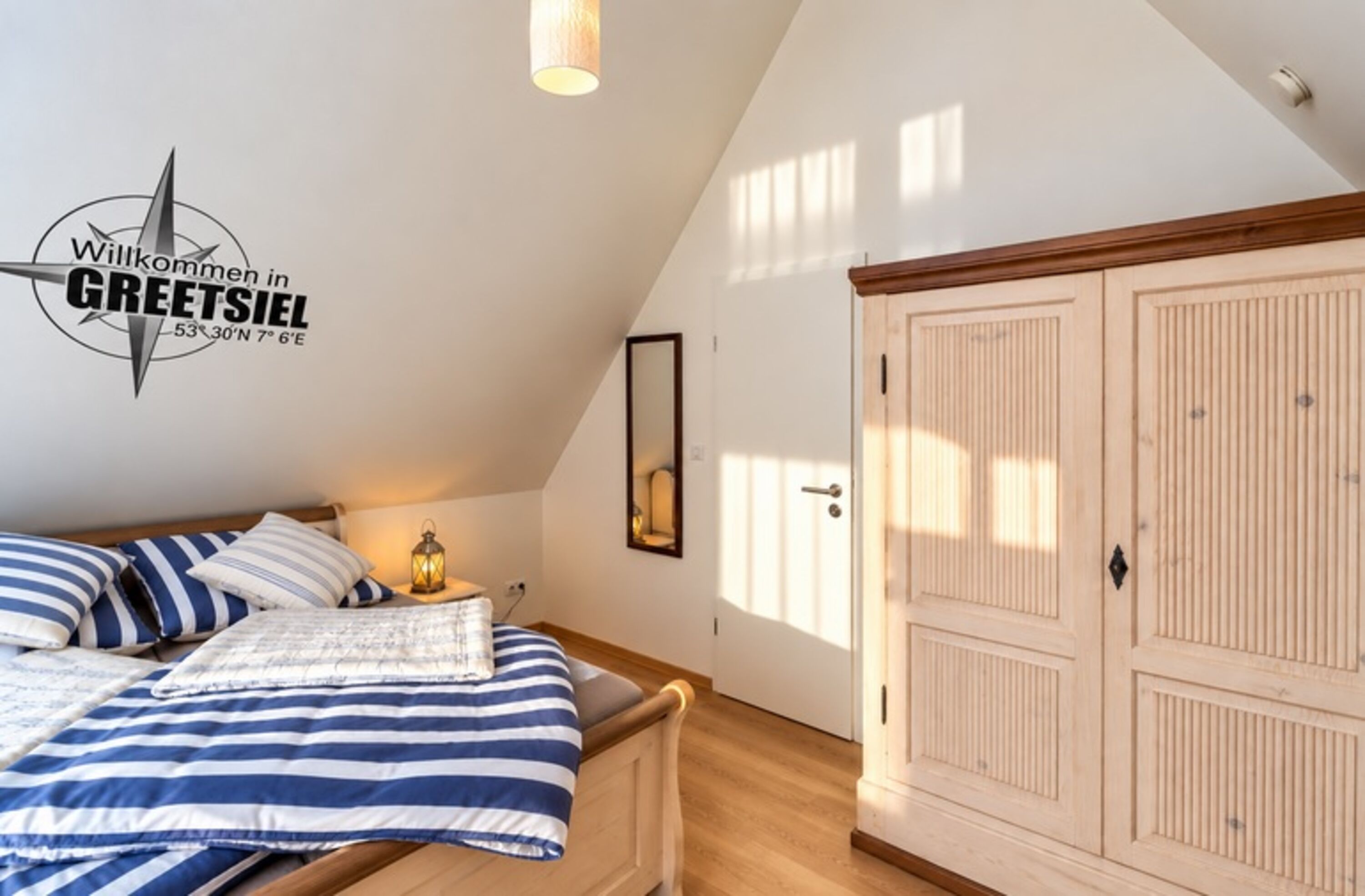 Schlafzimmer 1 OG