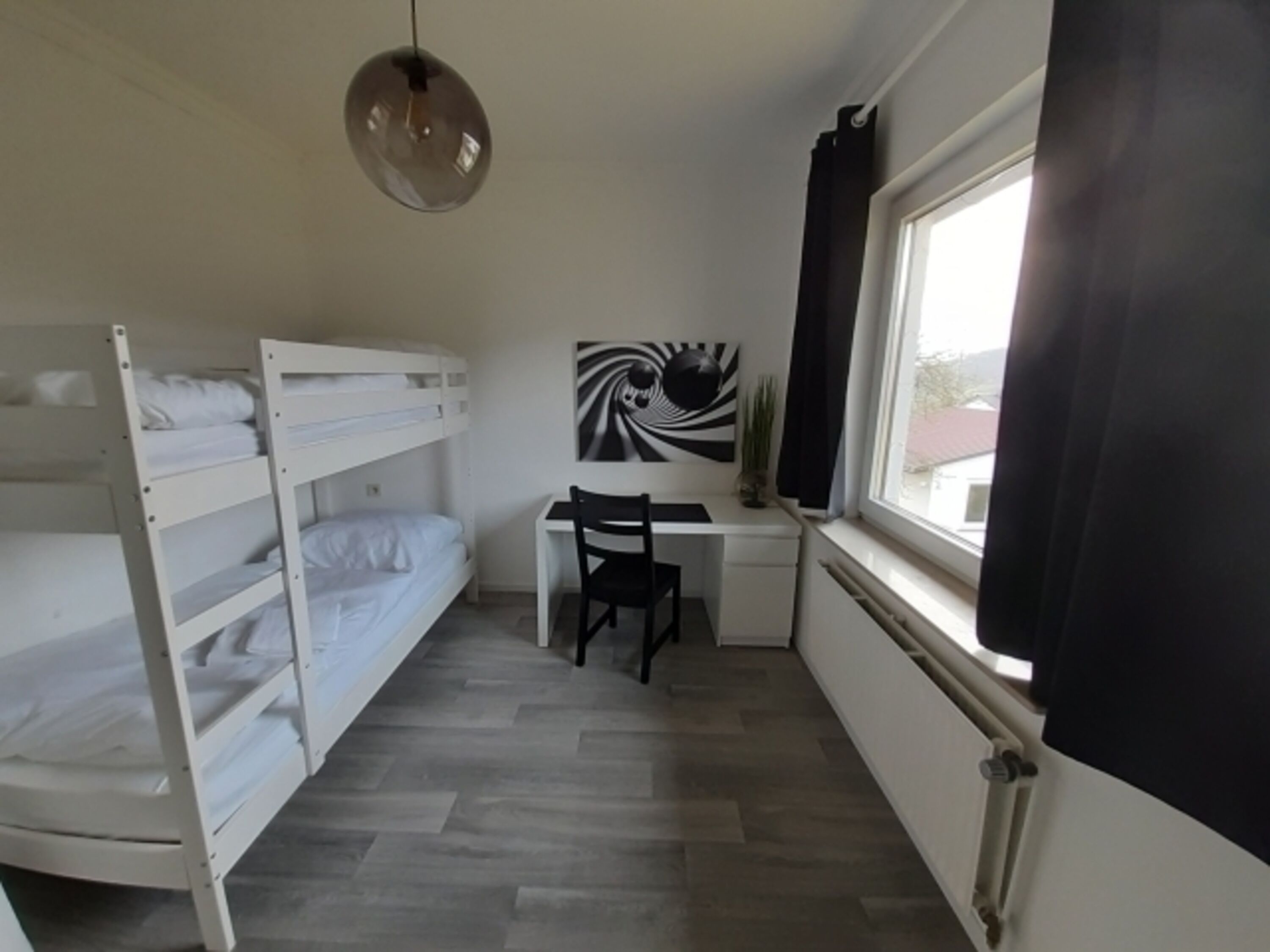 2. Schlafzimmer