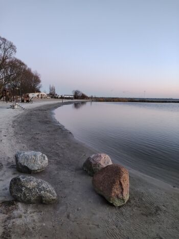 "Lutjestrand mit Wasserspielplatz"