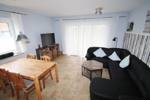 Wohnraum mit Essplatz