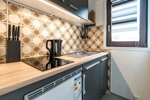 Küche separat - klein aber alles da