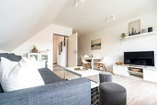 Weitere Perspektive Wohnen/Essen