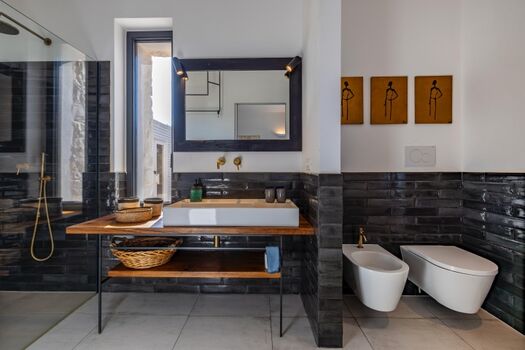 eins der drei Ensuite Bäder