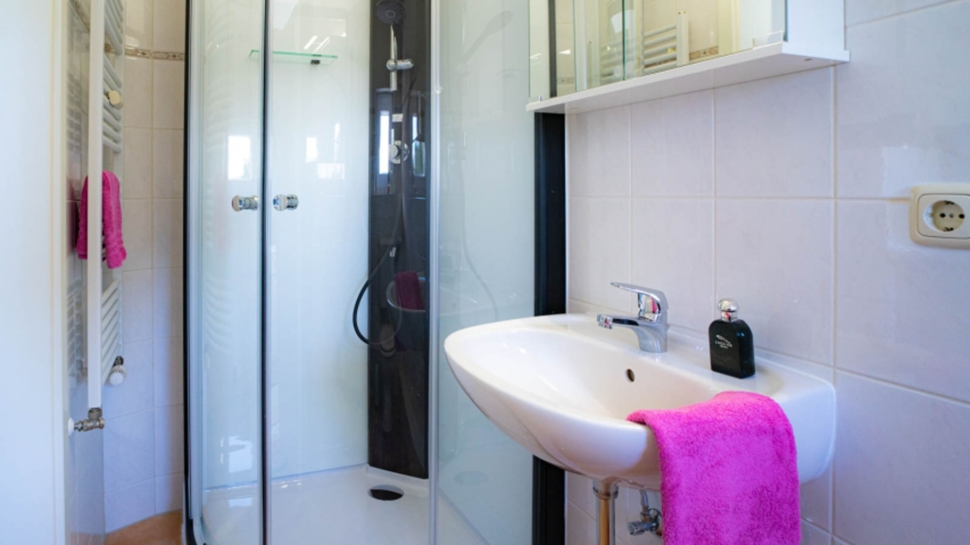 Bad mit Dusche