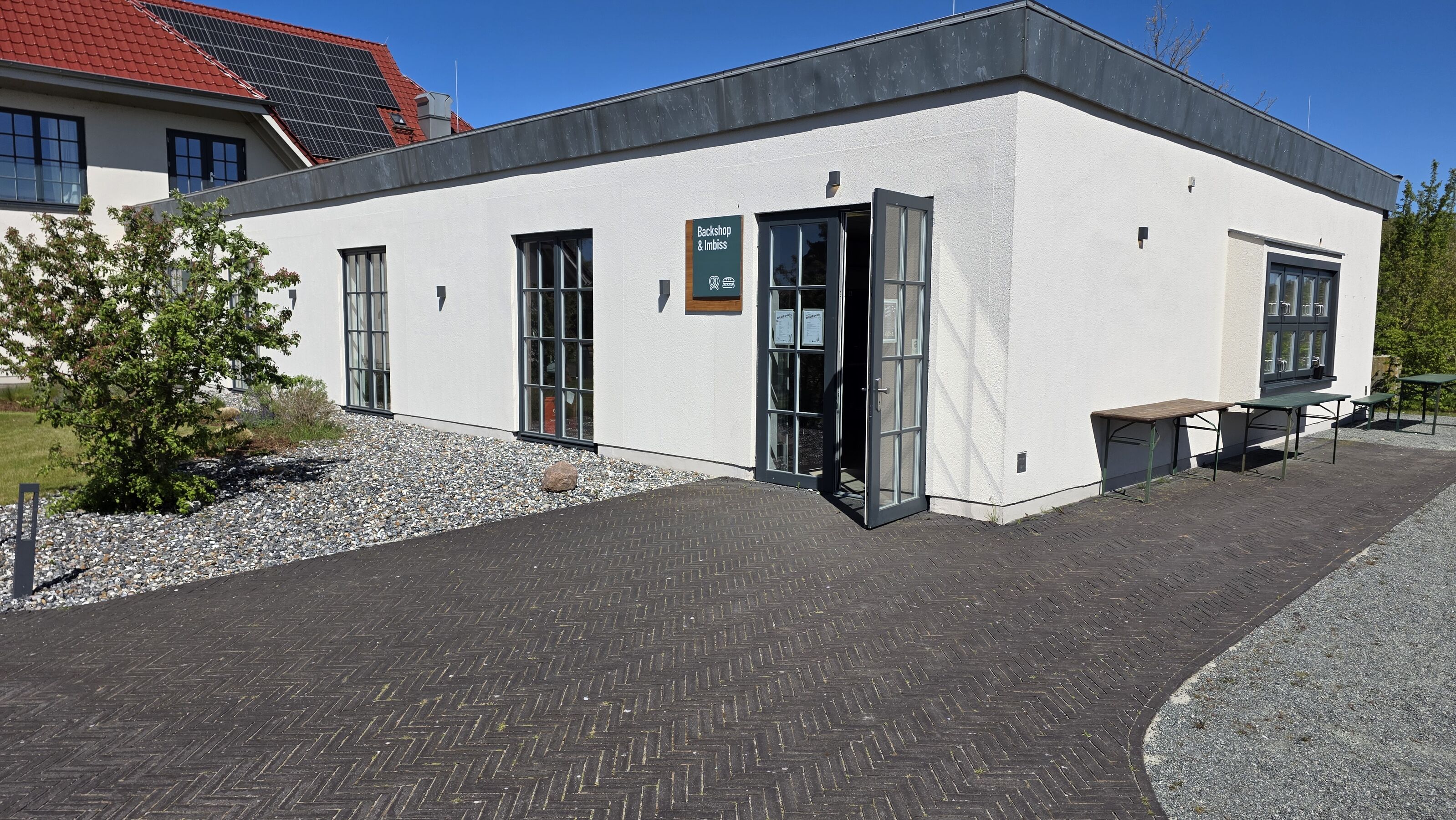 Backshop und Snackbar