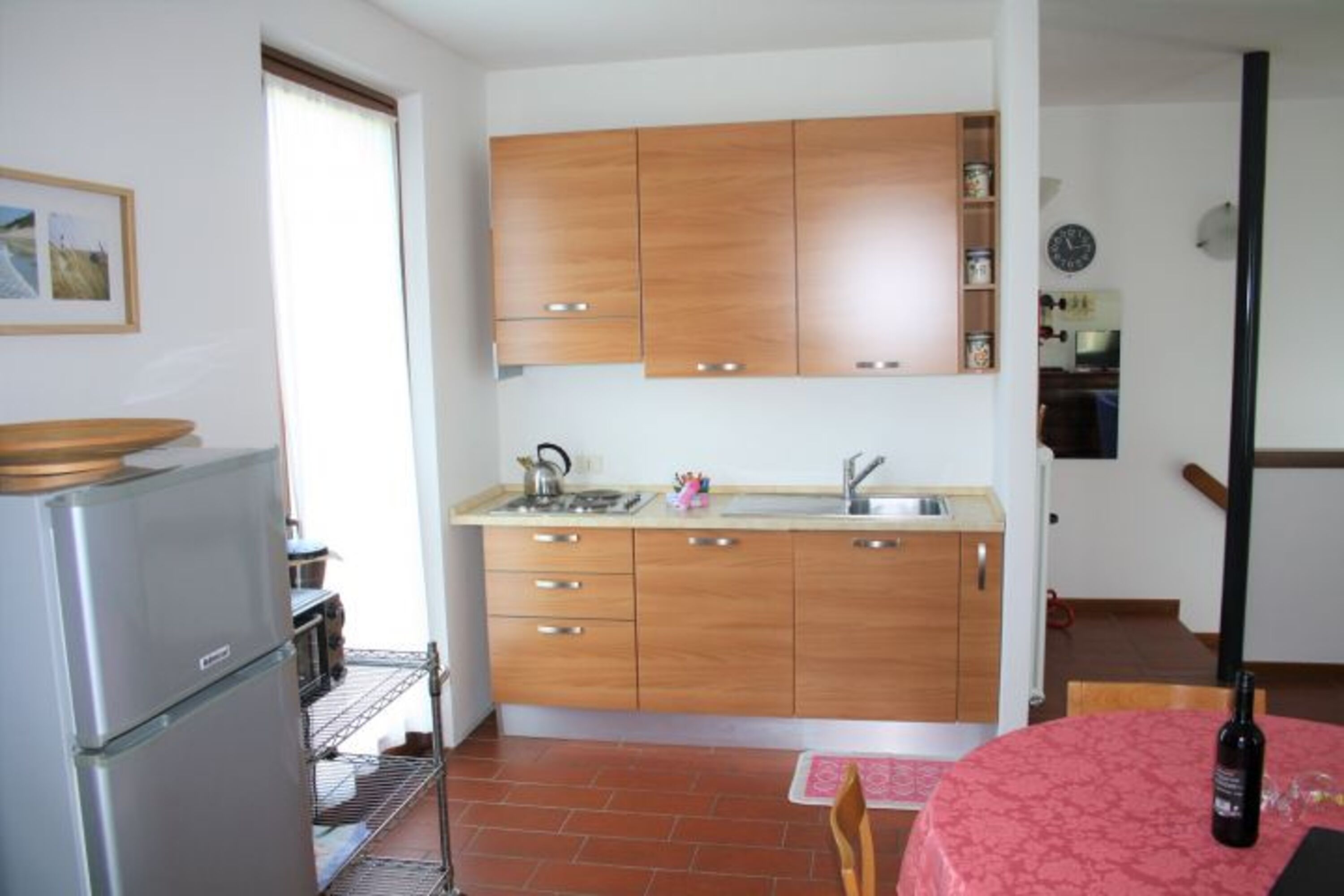 Küche mit Esstisch obere Ferienwohnung 