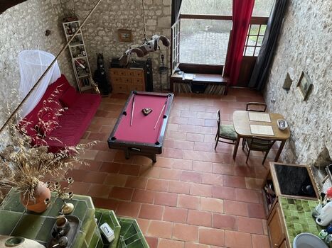 Blick von der Mezzanine (Schlafebene) in den Wohnbereich 