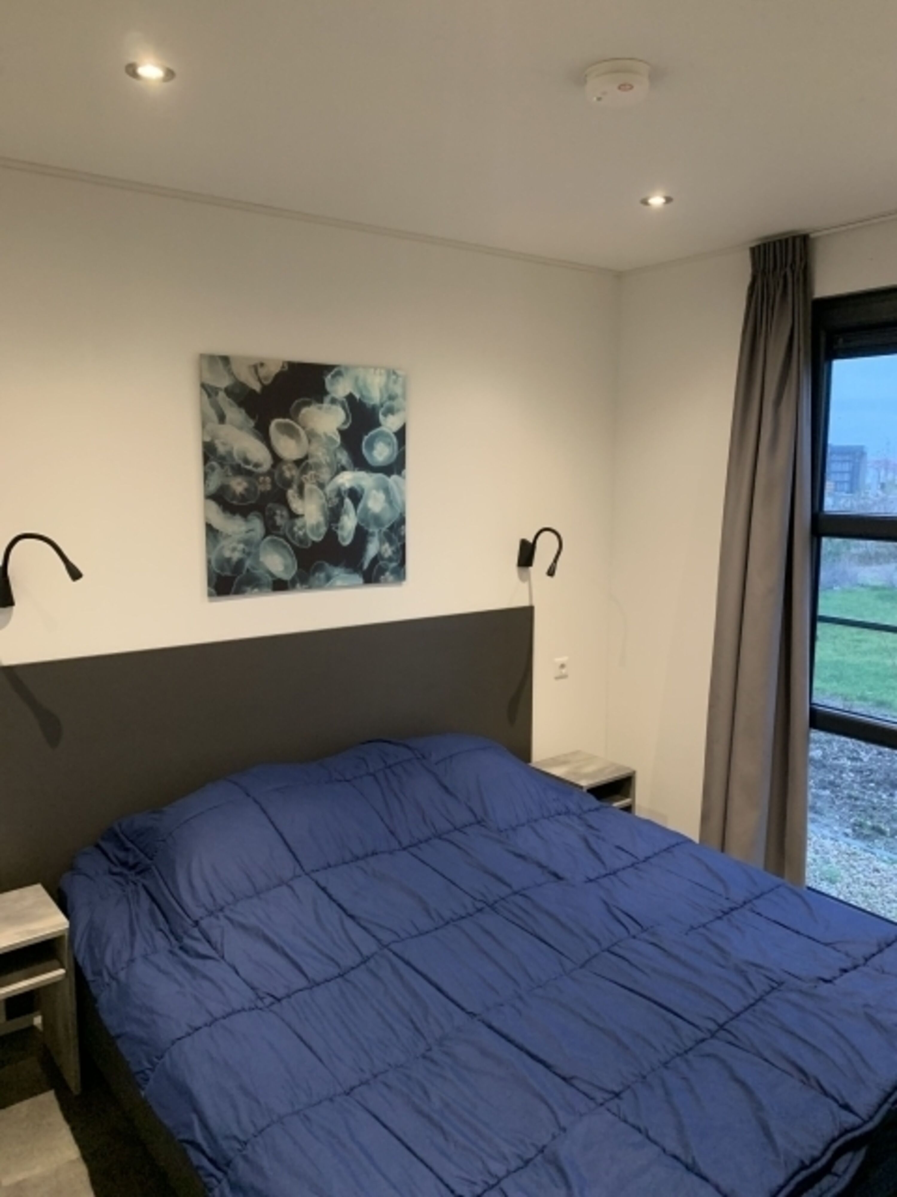 Schlafzimmer 1