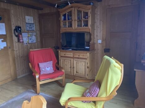 Wohnzimmere mit Sat-TV, Swisscom