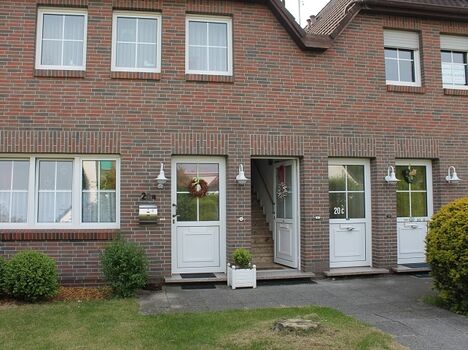 Stellplatz direkt vor dem 4-Parteienhaus