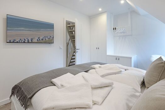 Schlafzimmer eins im 1 OG