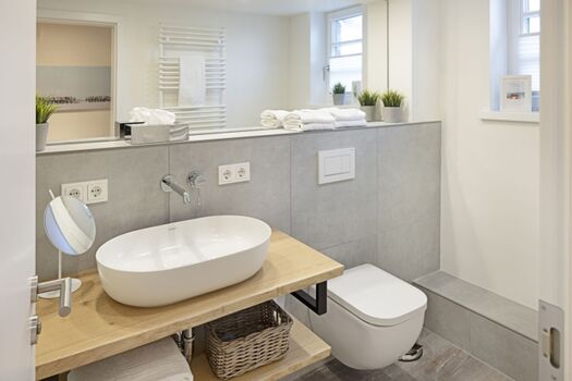 Badezimmer zwei im Souterain die Dusche ist im Wellnessbereich