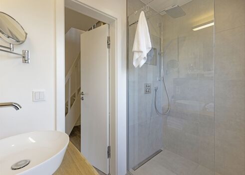 Badezimmer eins im 1 OG