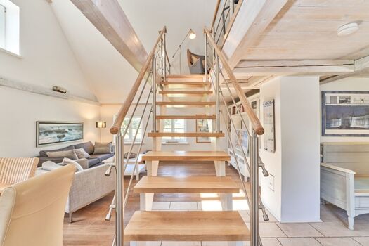 Ferienhaus Haubarg-Kieker Aufgang Schlafzimmer