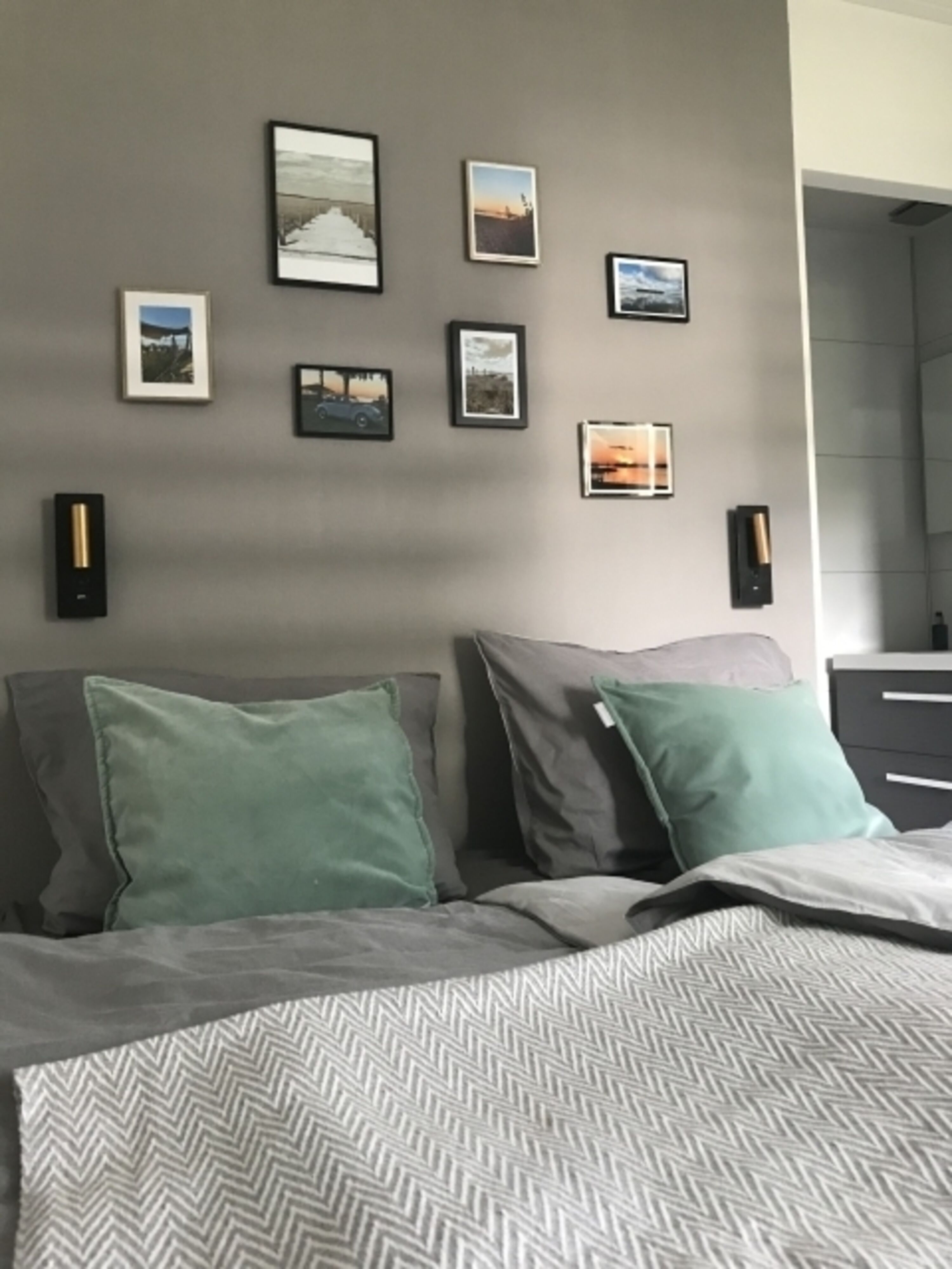 Schlafzimmer 1