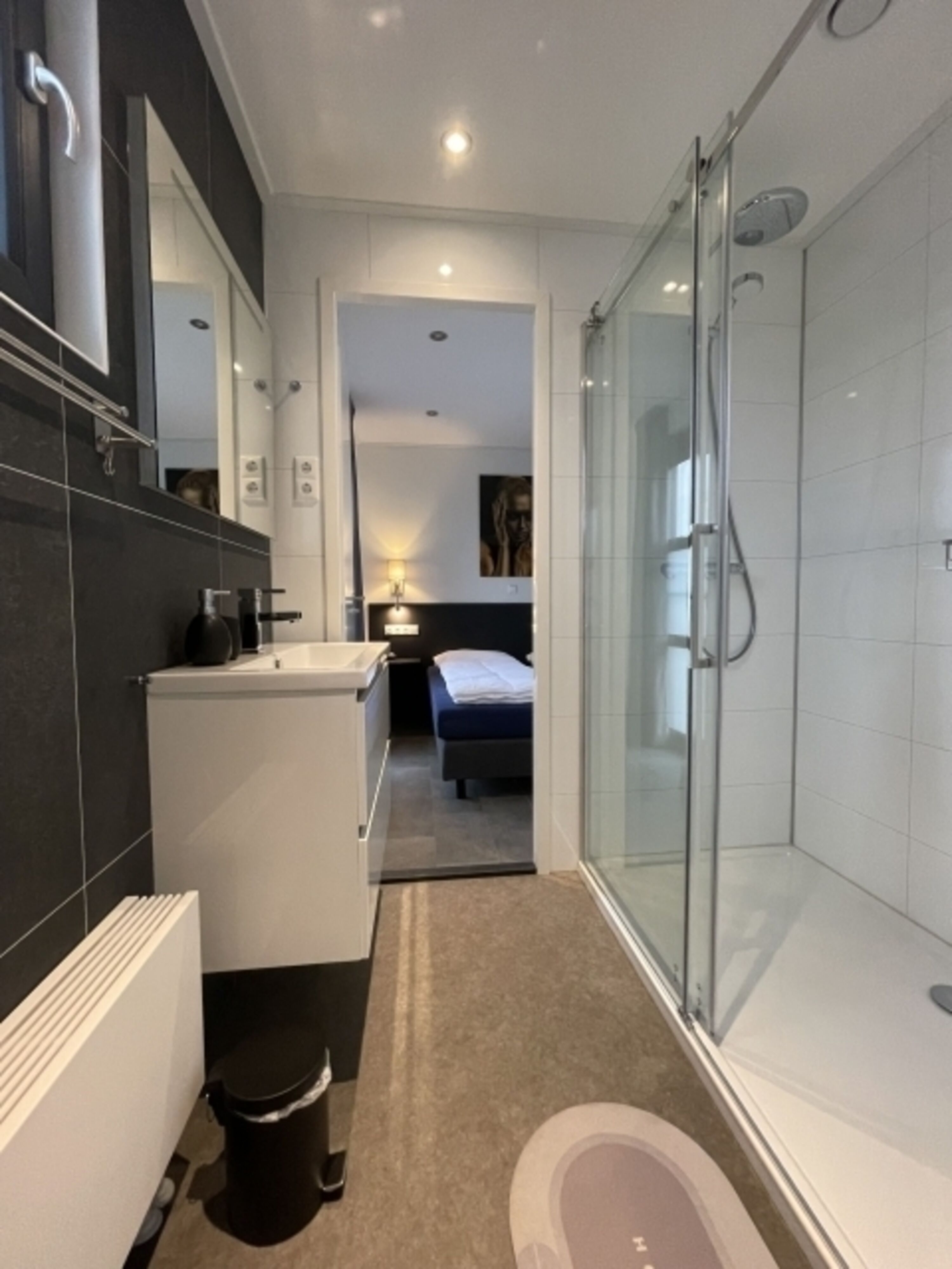 Tageslicht-Bad mit Rainshower-Dusche