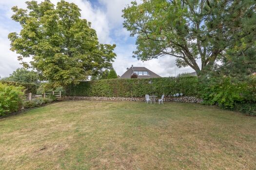 Reetkate Oldersbek -  Toller eingezäunter Garten für den Vierbeiner 