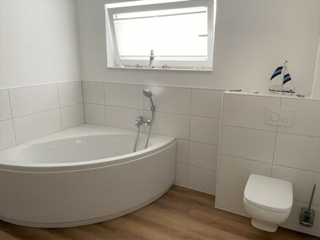 Vollbad mit Fenster
